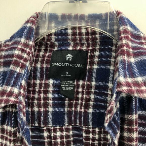 SHOUTHOUSE Flannel 5/$25 - Picture 3 of 6
